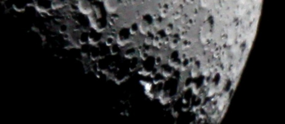 ISS vorm Mond (2)